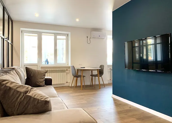 Navy City Center Apartment Двокімнатні Апартаменти В Центрі Міста
